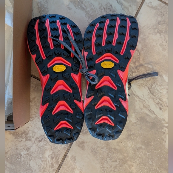 Altra Mont Blanc Carbon - Picture 4 of 4